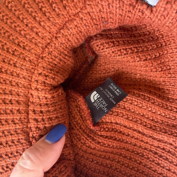 The North Face Knit Orange/Gray Hat - Picture 4 of 6
